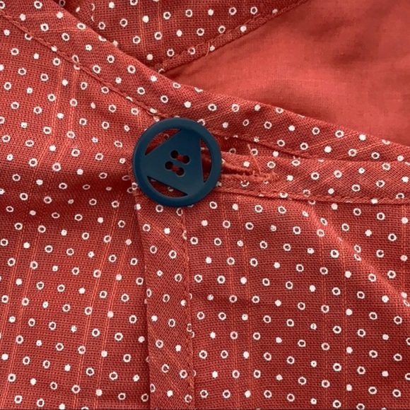 Beautiful halter top - Picture 3 of 6